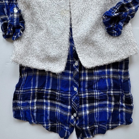Amy Byer blue white plaid tunic button up shirt white fuzzy vest‎ girls 16 - Picture 3 of 15